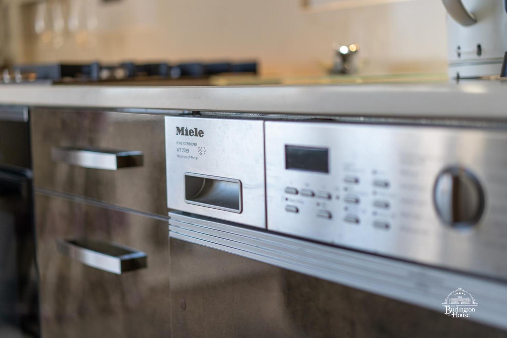 Burlington House Boutique Bed & Breakfast Oxford Exterior photo Miele dishwasher